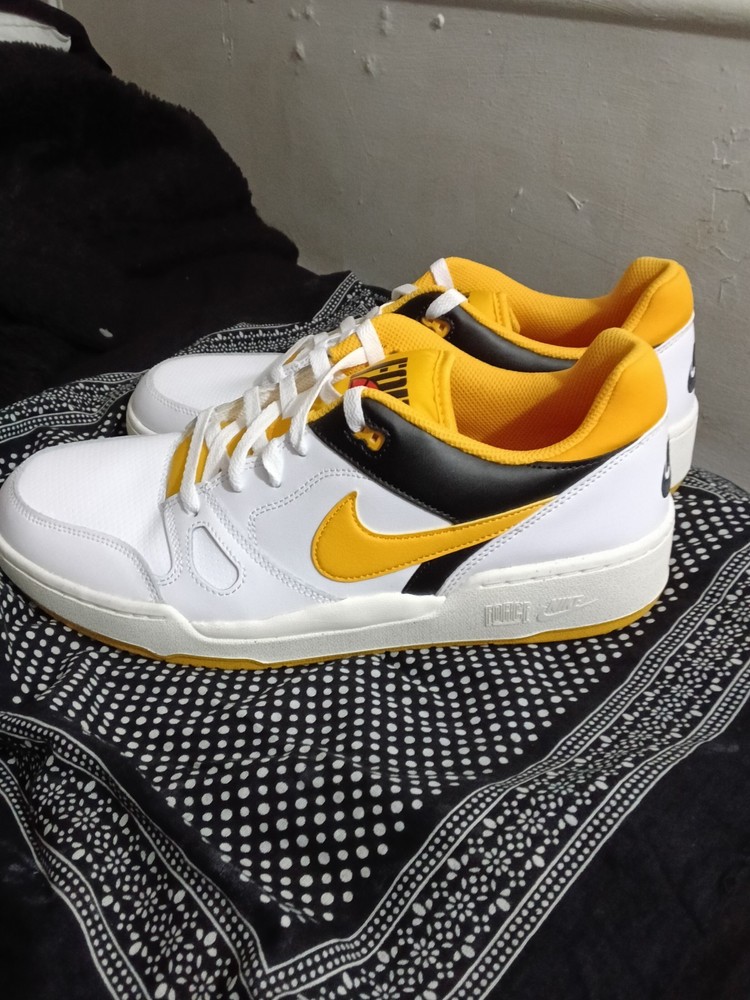 Nike Full Force Low White University Gold Size 12