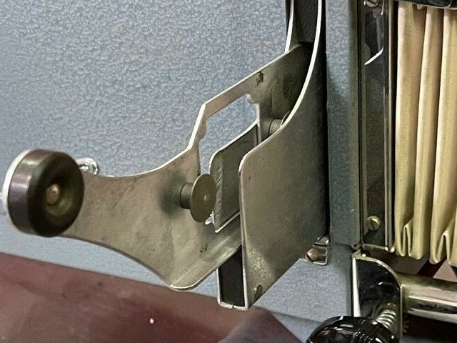 BESELER 2" x 2" Slide Projector Model C