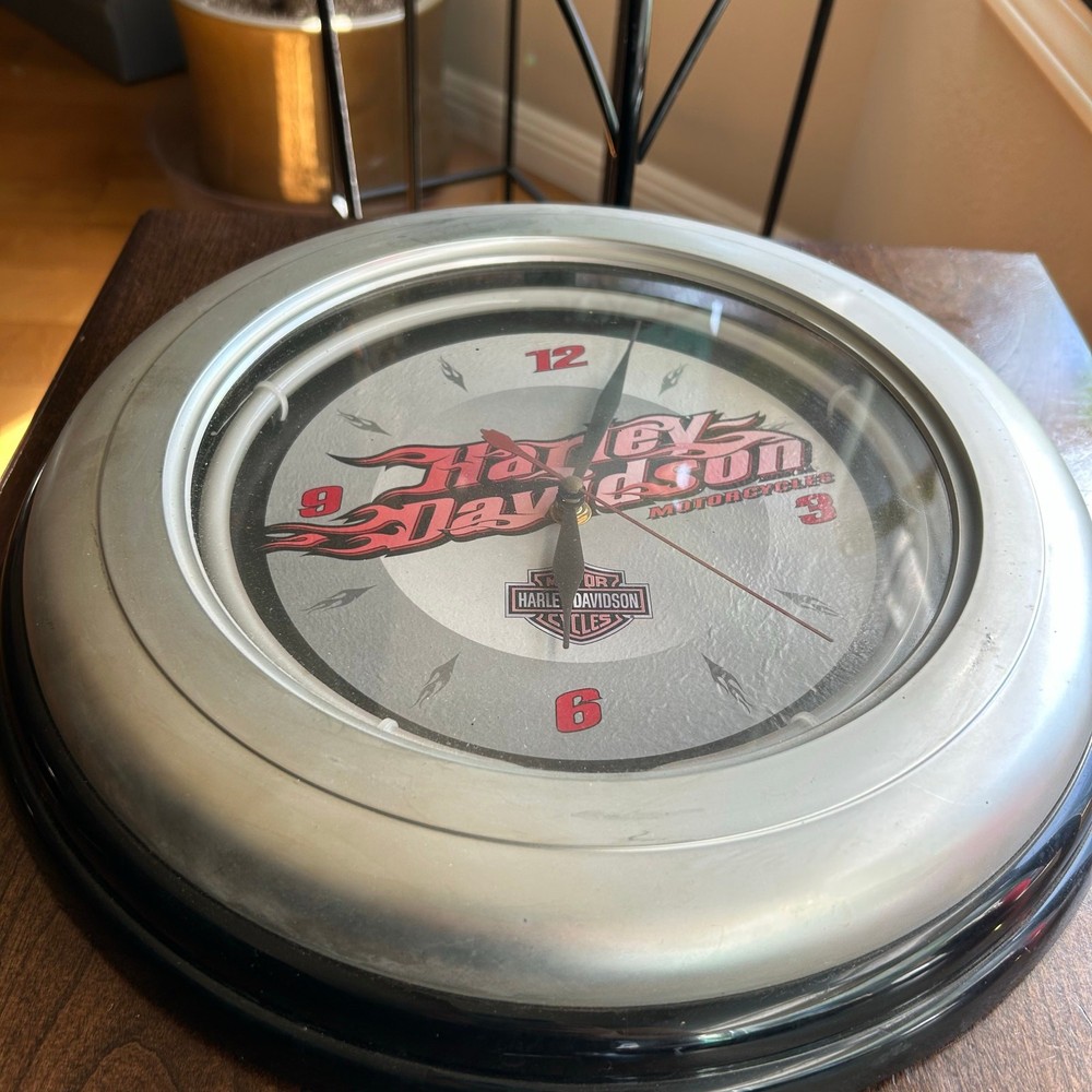 Harley-Davidson 100th Anniversary neon wall clock clock works no light
