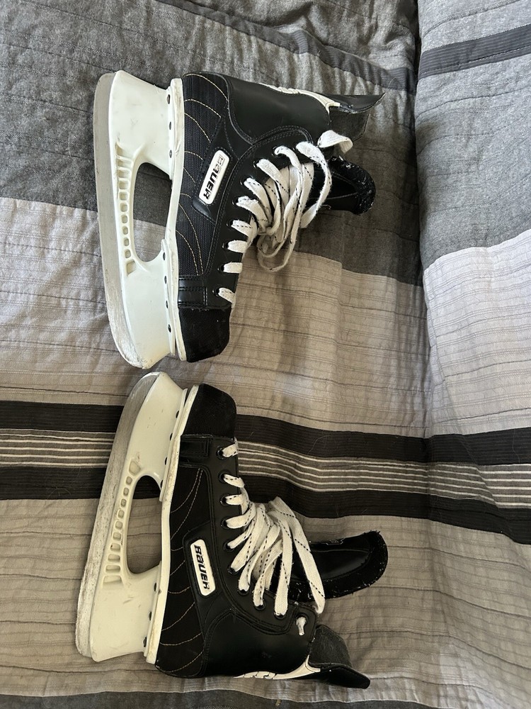 Bauer Ice Skates Size 10