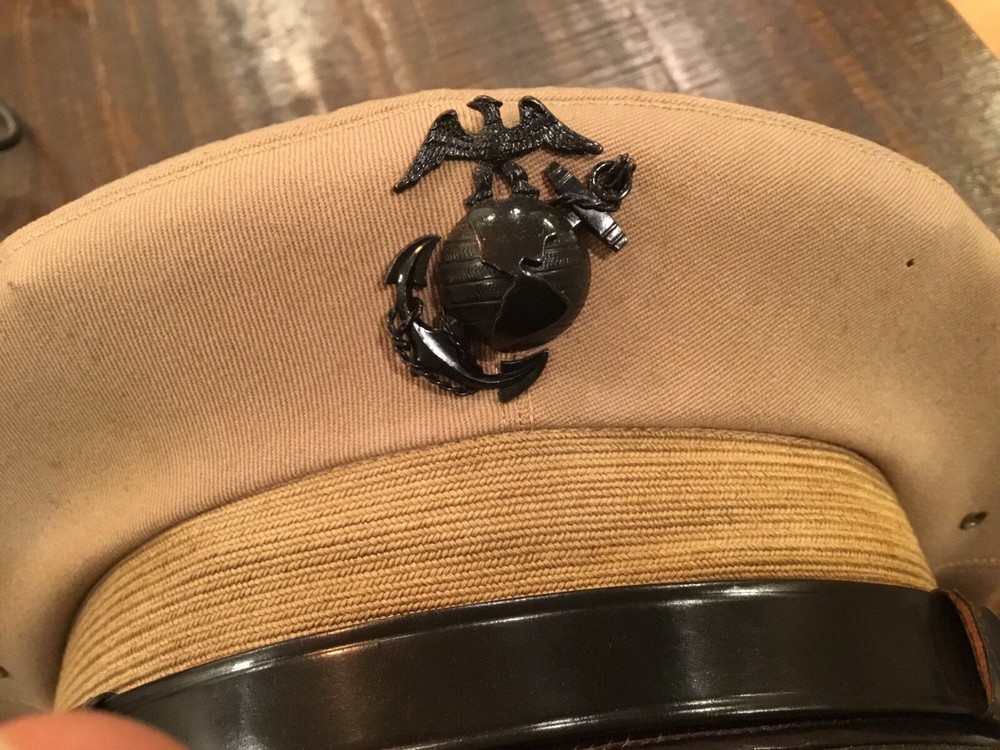 ORIGINAL WWII USMC OFFICER VISOR CAP - SZ 7 1/4