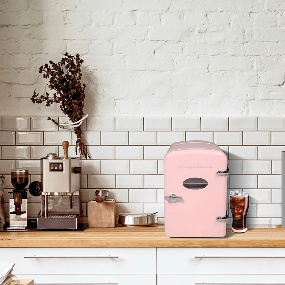 9-Can 48W Portable Retro Mini Refrigerator