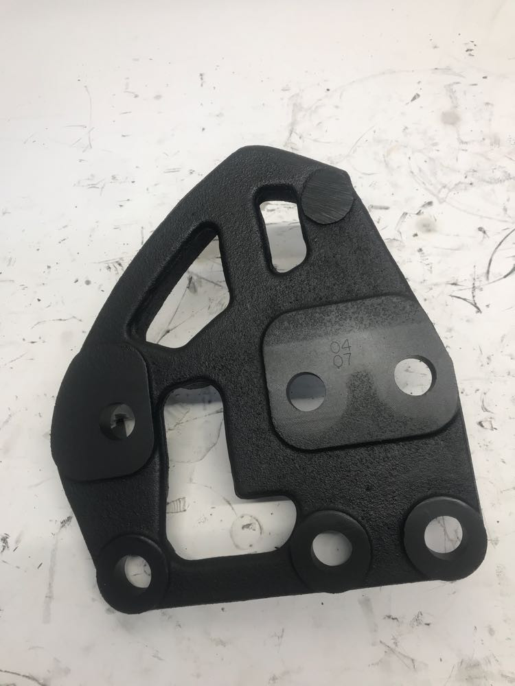 International A26 Engine Mount 4055687C1 (548-12073)