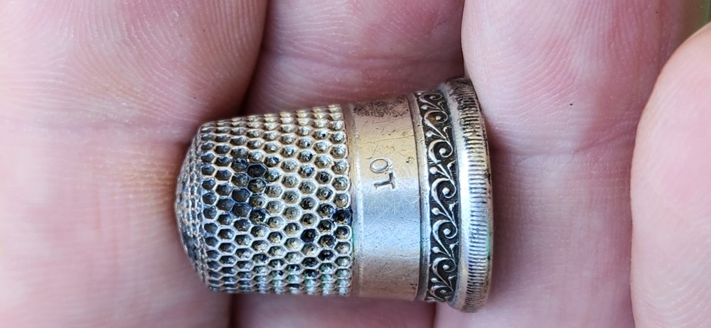 7 Thimble Lot 6 sterling Silver 1 Not Marked