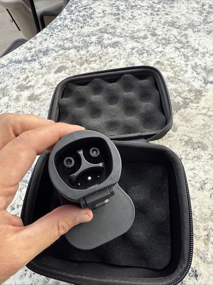 CCS1 to NACS Adapter