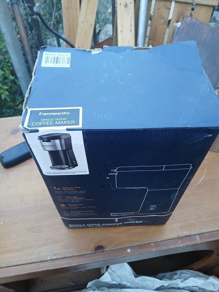 Sboly Single K- Pod Compatible Coffee Maker. EUC original packaging