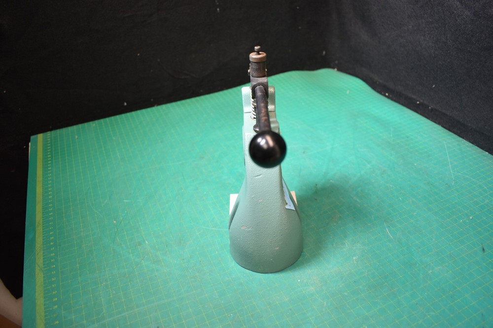 MINITOOL hp MICRO PUNCH PRESS, USED lab press