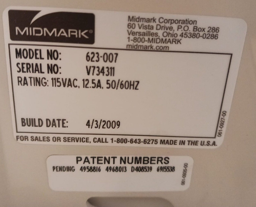 Midmark Exam Table 623-007 w/ Foot Switch & Handheld Controller