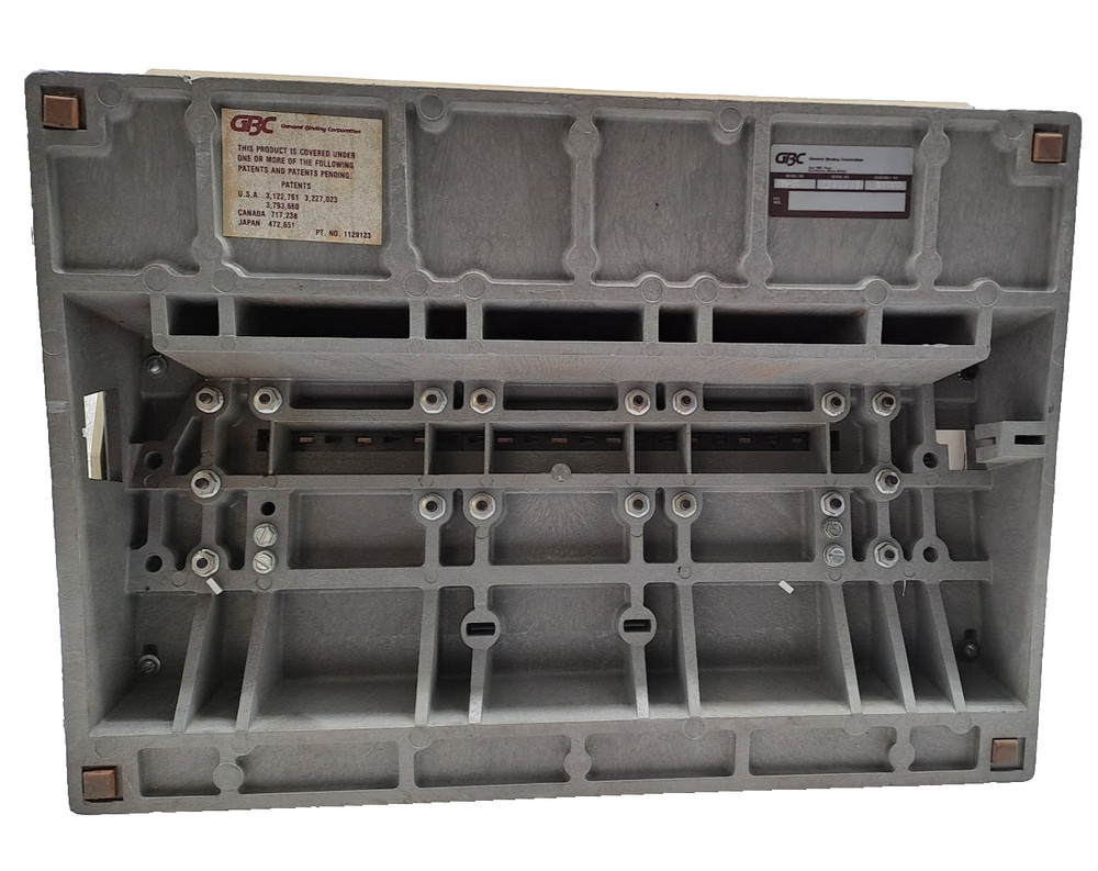 GBC General Binding Corporation Model 450-KM Binding Machine Comb Binder