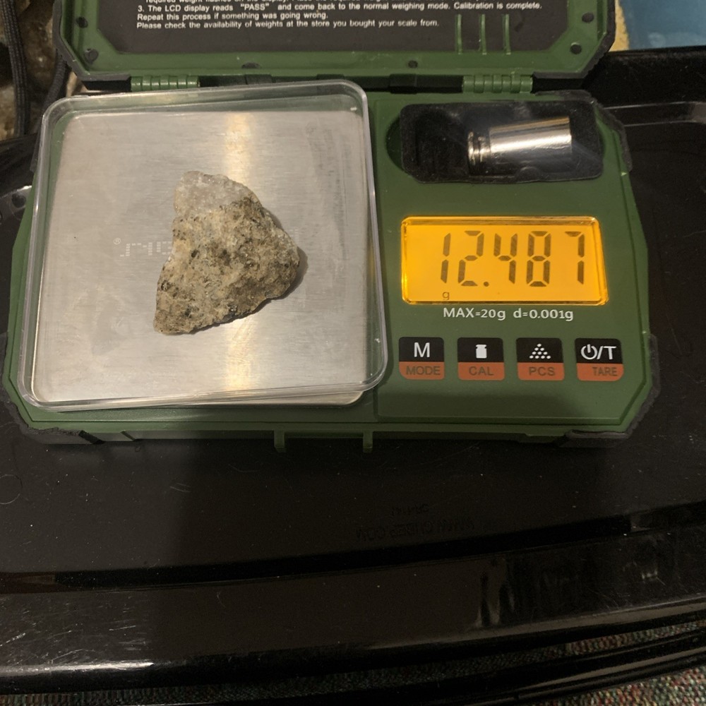 Gold Quartz 12.48 grams