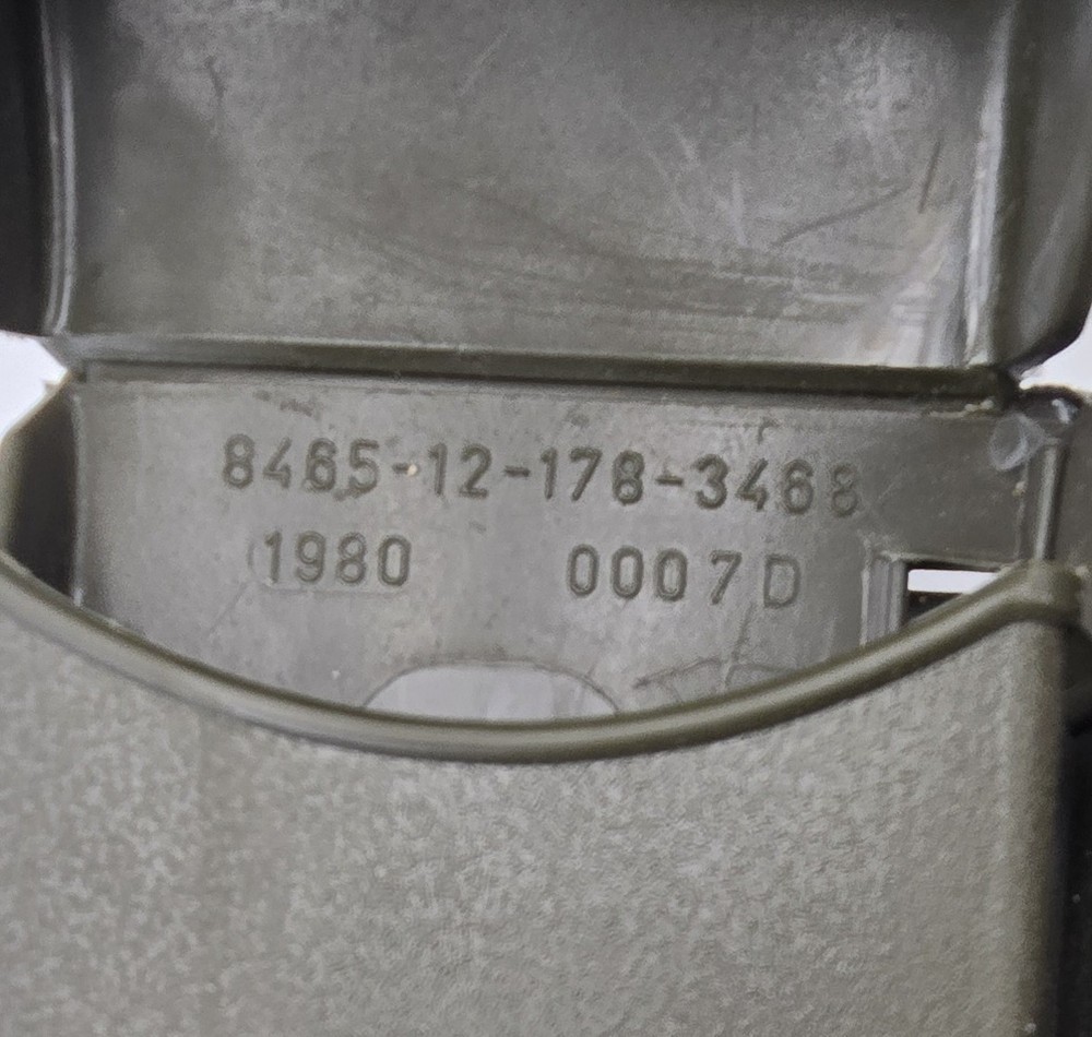 Bw G3, Olive, Pair, Plastic Version, Dated 1980