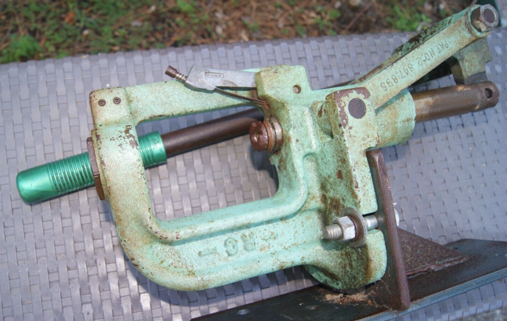 RCBS RC HUGE MOUNTING RELOADING PRESS WITH MOUNT