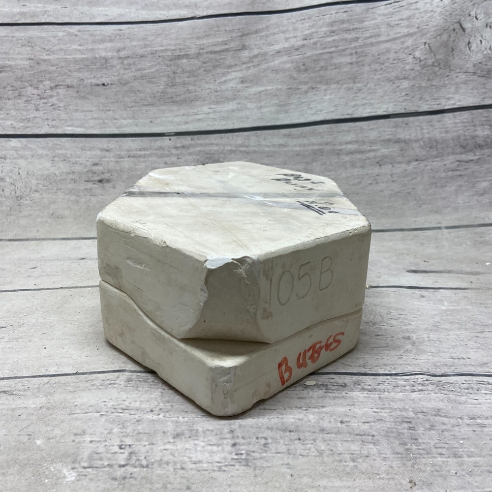Vintage 1975 Duncan Ceramic Casting Mold Buggs Bunny #105B