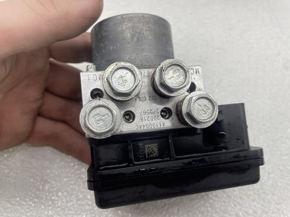 20-24 HARLEY-DAVIDSON SOFTAIL STANDARD FXST ABS PUMP UNIT MODULE