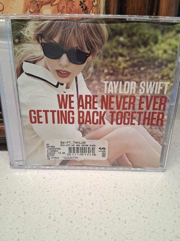 Taylor Swift – We Are Never Ever Getting Back Together WALMART SINGLE CD, Used
