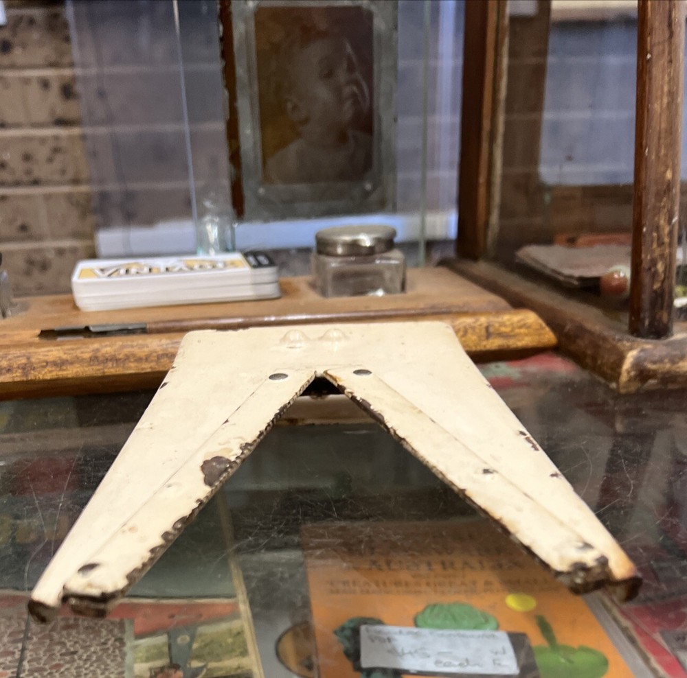 Vintage Wall Mounted Jar Opener