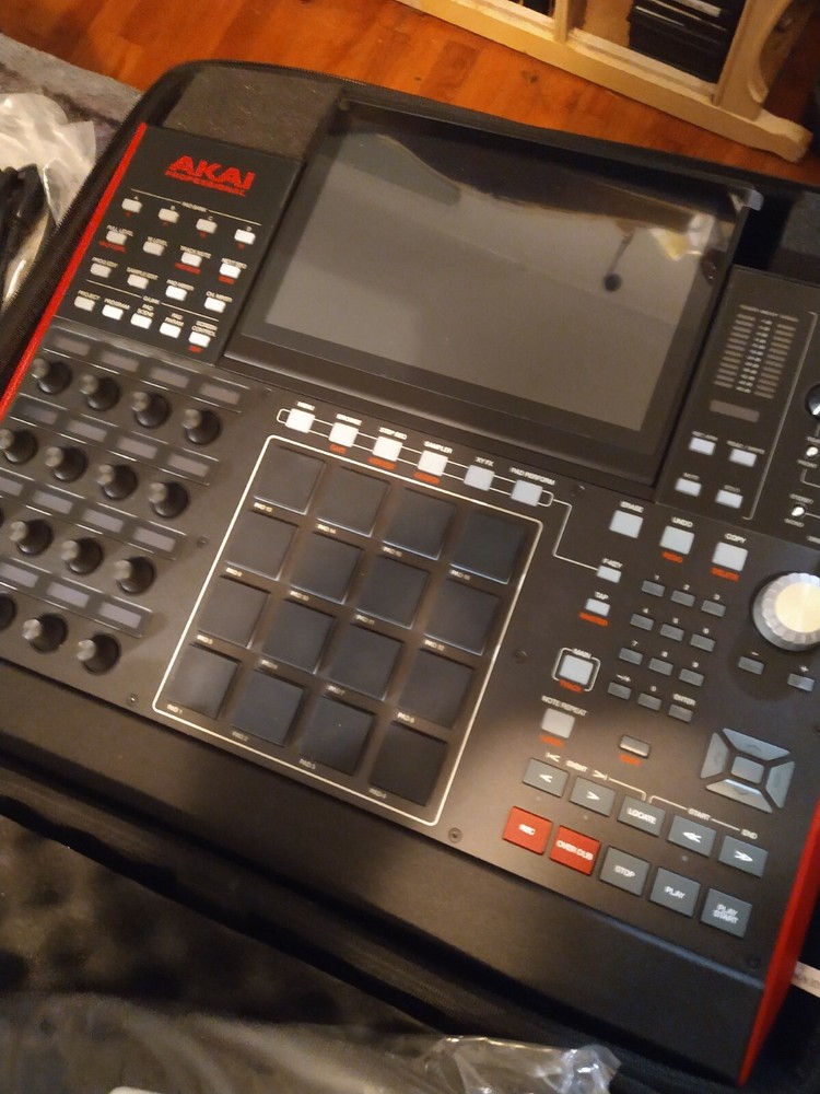 Akai MPC X