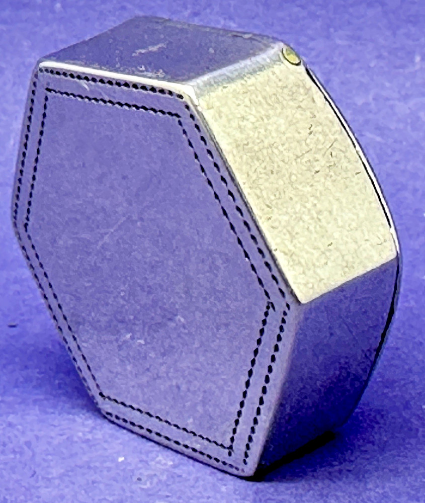 GEORGIAN SOLID SILVER HEXAGONAL HINGED LID PILL BOX BY JOHN TURNER B'HAM 1802