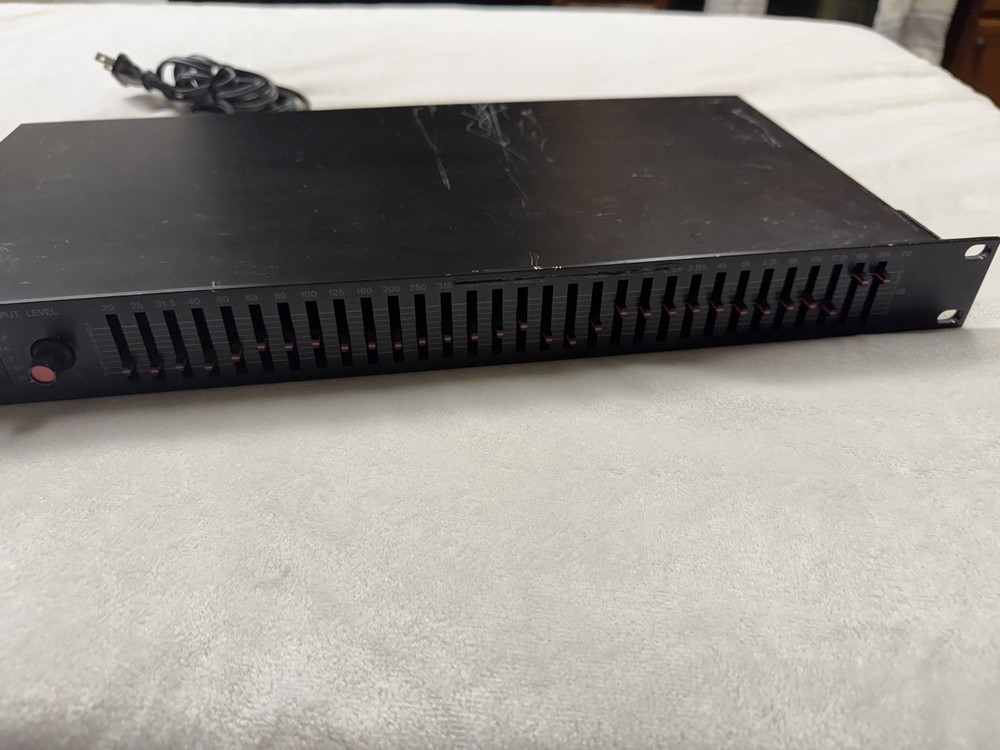 Yamaha GQ1031 Graphic Equalizer