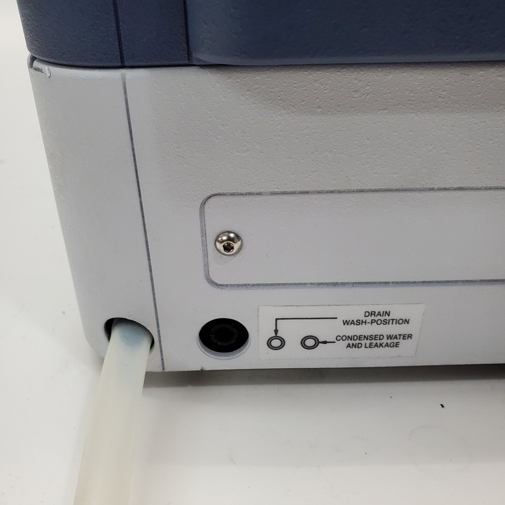 Bruker Holland Spark Autosampler Model 840 Powers On