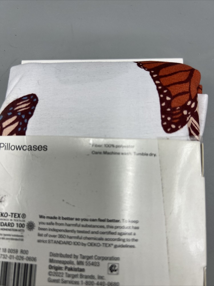 Room Essentials (2) 2 Pk Microfiber Standard Butterfly &dots Pillowcases NEW