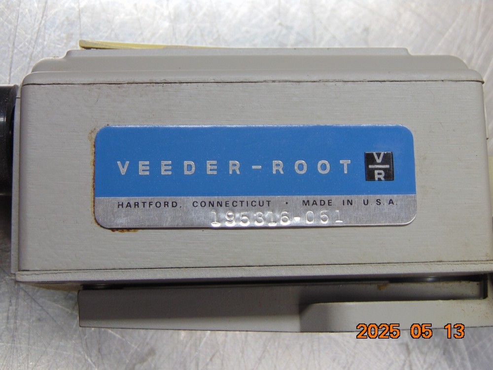 NEW VEEDER ROOT 195316-051 TOTALIZER COUNTER