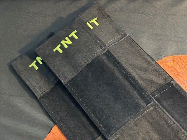 TNT Felt Sleeve Pool Cue Case.
