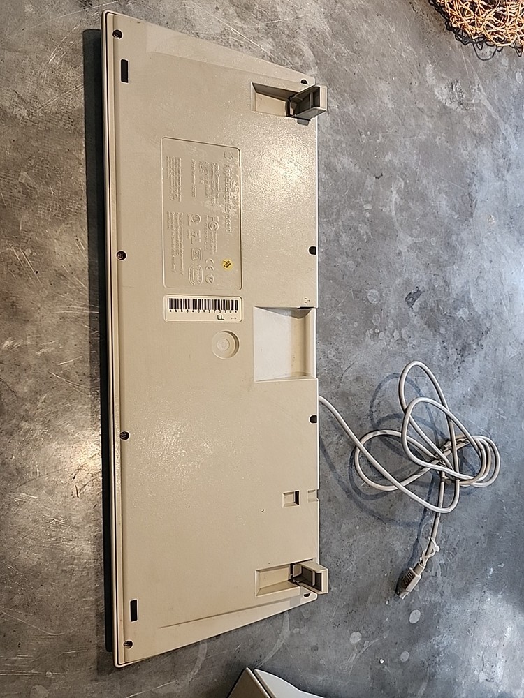 Vintage Apple Design Keyboard M2980 UnTested