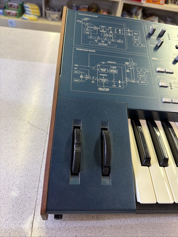 KORG MS2000 Virtual Analog Modeling Synthesizer Keyboard w/ power supply