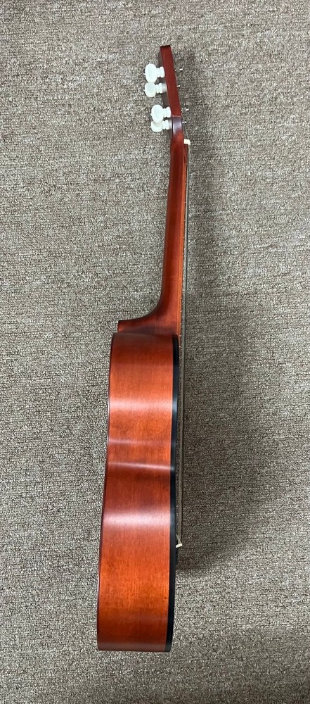Amigo AMB7 Ukulele (V26767)