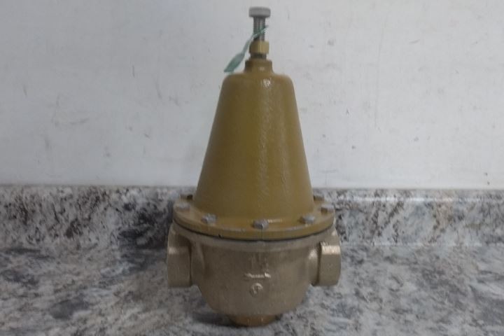 Watts 11/2 LF 223 1-1/2 In NPT x NPT Connection Water Pressure Reducing Valve