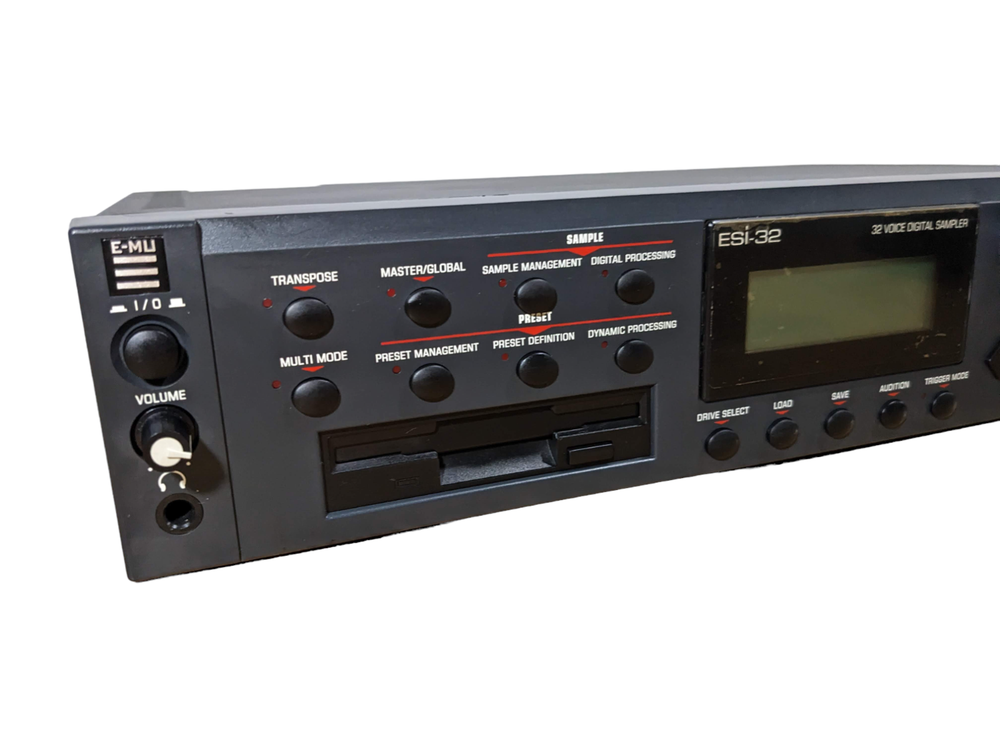 Powerful E-MU ESI-32 Rackmount 32-Voice Digital Sampler Pro Functionality