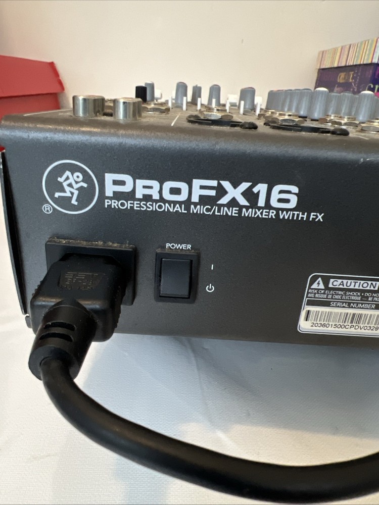 Mackie ProFX16 16-Line Mixer Effects Processor Powers On Tested & Works Great