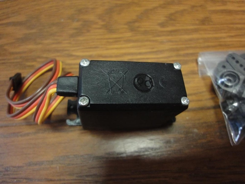 TowerPro sero MG995R new