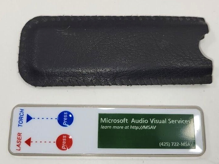 Rare promotional Microsoft Class 3A laser pointer/torch with case. Works