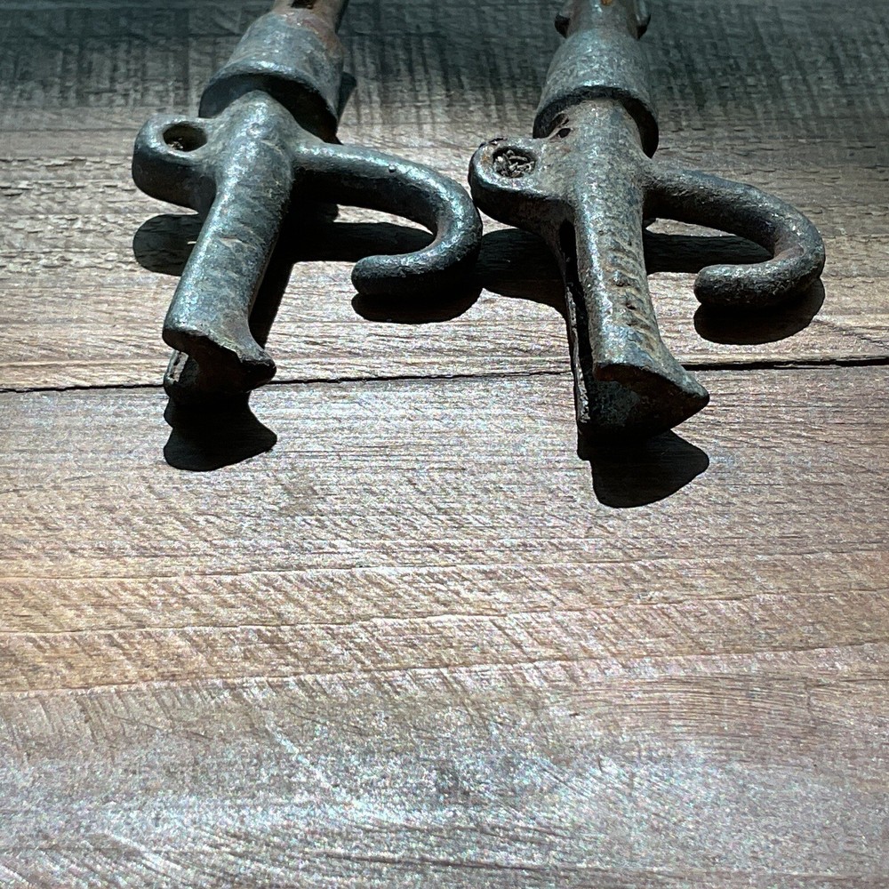 Vintage Cast Iron Maple Tree Spiles Taps Sugaring