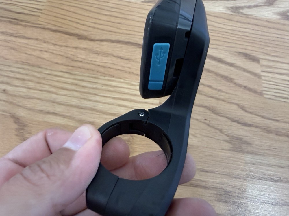 Wahoo ELEMNT BOLT V1 GPS Bike Computer