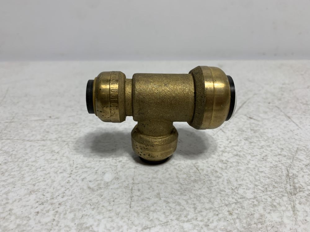 EPC 1061 Reducing Tee 3/4" x 1/2" Push-Fit