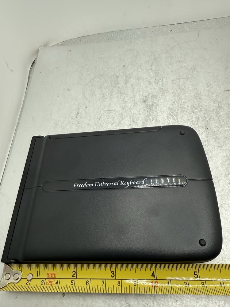 Freedom Universal Bluetooth Folding Keyboard Untested Clean no corrosion