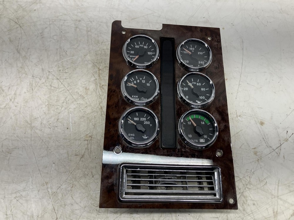 International 9400 GAUGE Dash Panel - Used