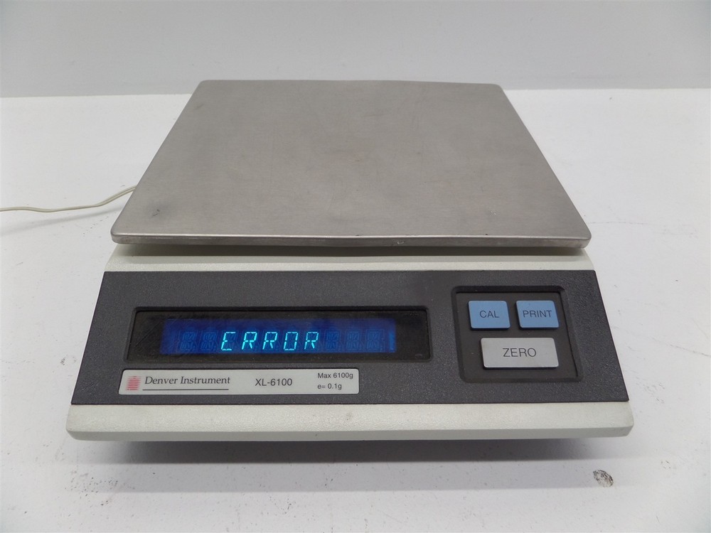 Denver Instruments XL-6100 Digital Laboratory Balance Powers on with Error
