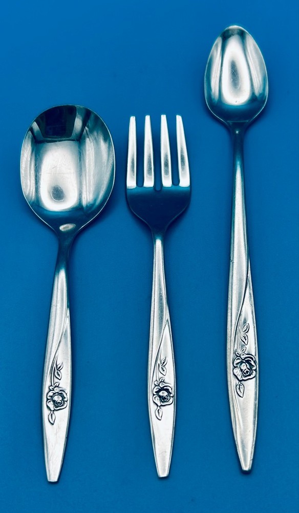 3 Pc Oneida LASTING ROSE Baby Feeding Set Stainless Deluxe Flatware Silverware