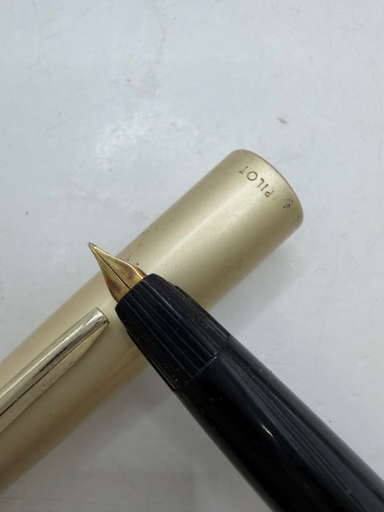 Fountain Pen Pilot 14K 585