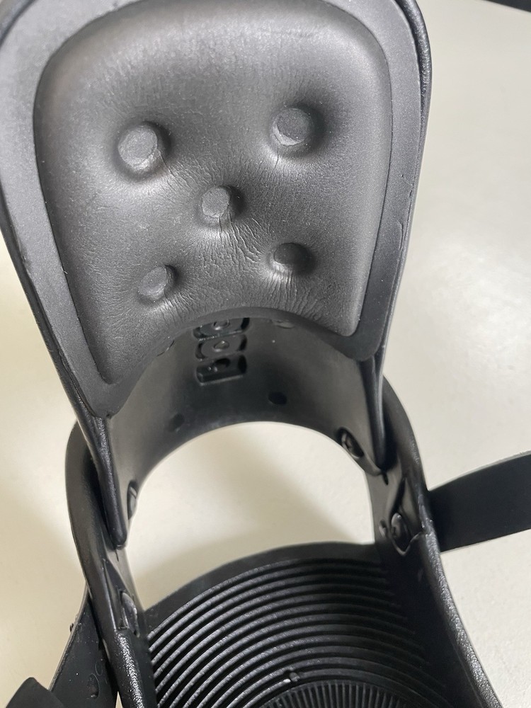 One Snowboard Binding SINGLE REPLACEMENT Black Adjustable Size