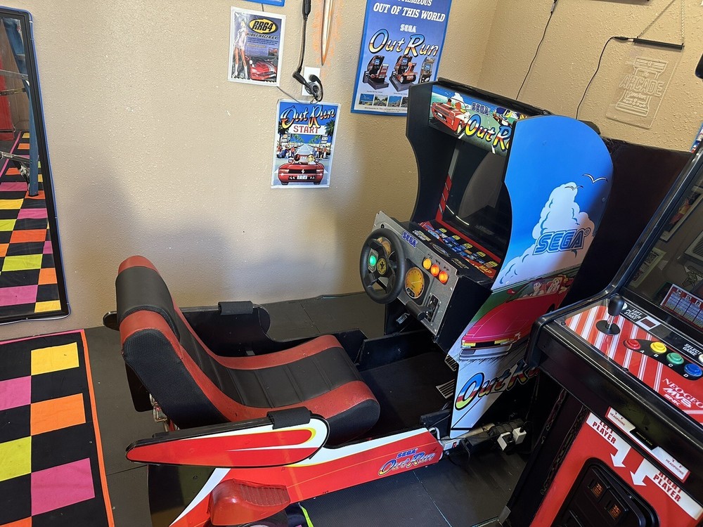 OUT RUN  ARCADE 1UP Modified Sit Down - Arcade