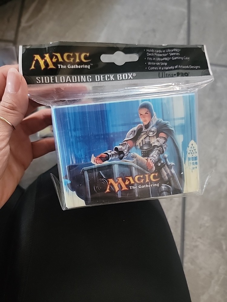 Magic The Gathering: Azorious Guild Lavinia Side Loading Ultra Pro Deck Box MTG