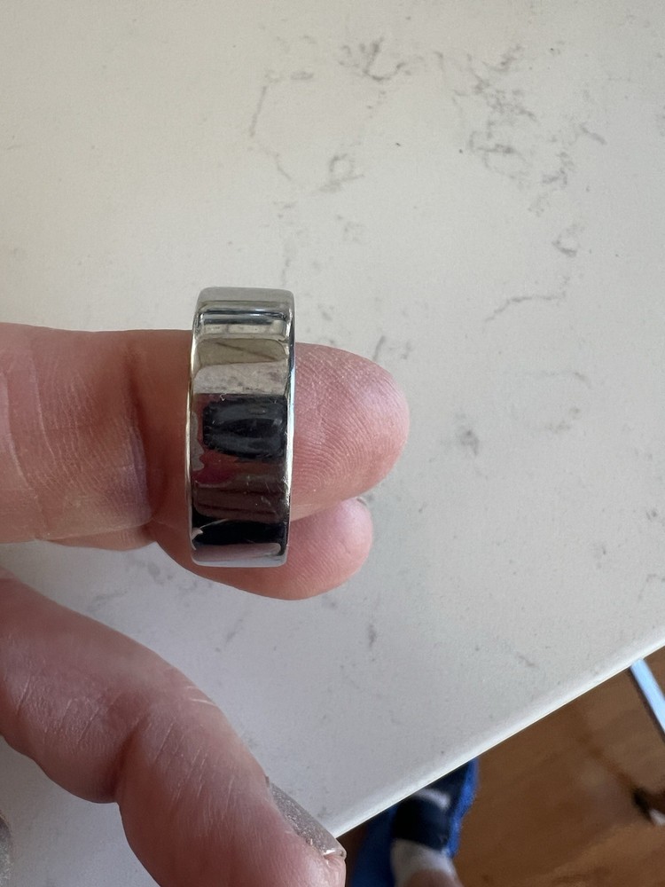 Oura Ring Gen 4 Silver Size 9 Smart Activity Sleep Tracker Mint Condition