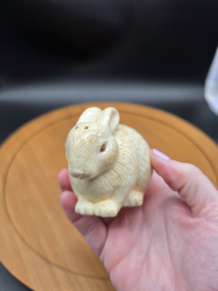 Vintage Hallmark Easter Bunny Ceramic Shaker