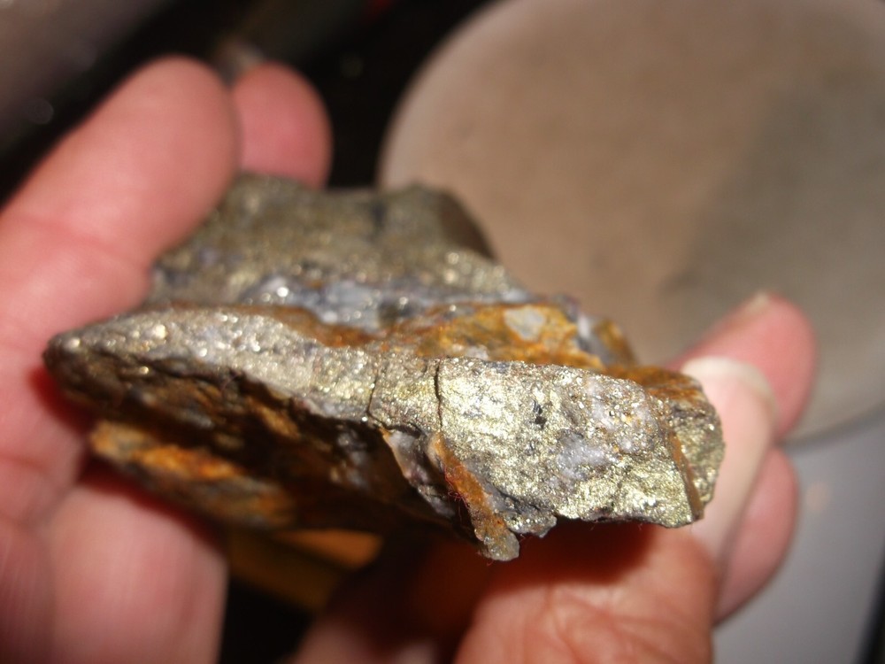 Gold, silver, copper, 187 grams samples ,ore high grade .