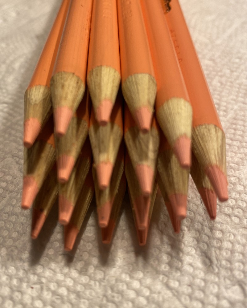 (20) Crayola Colored Pencils (cantaloupe) BULK